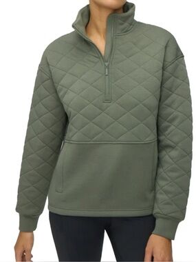Tilley Quilted Olive Green Quarter Zip - Front Pocket - Large